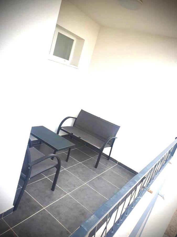 Apartment Bella Novalja Exterior photo