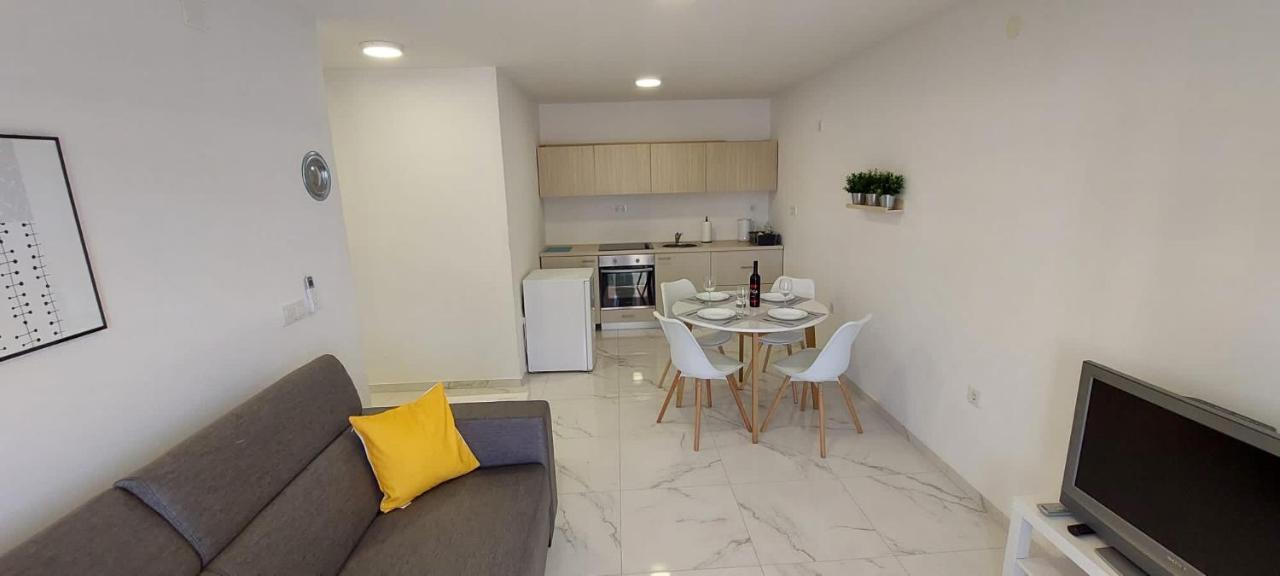 Apartment Bella Novalja Exterior photo